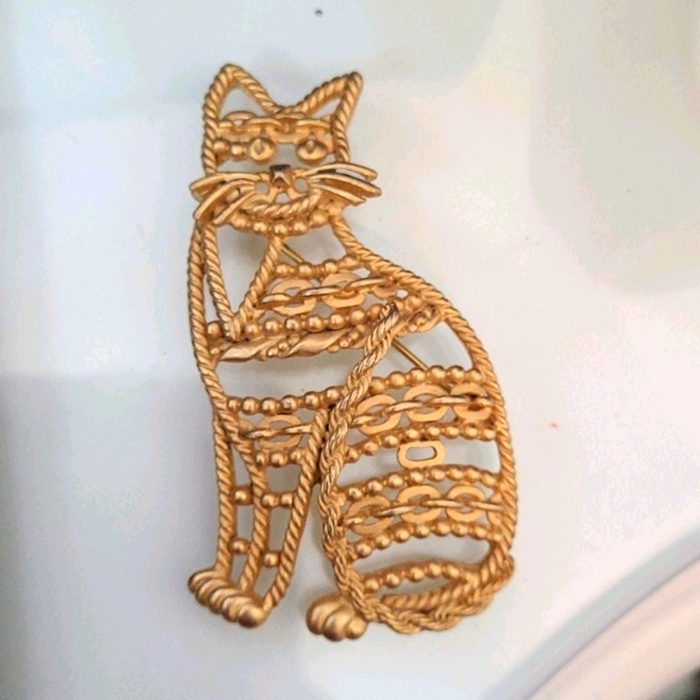 Vintage A.J.C. Cat Chainlink Brooch